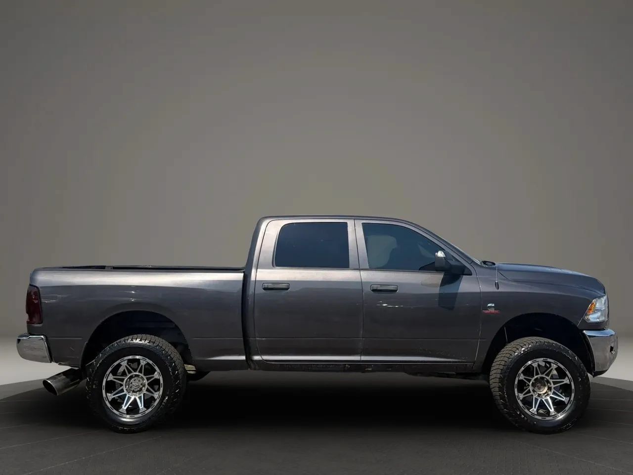 Used 2015 RAM 3500 Tradesman w/ Chrome Appearance Group AWD/4WD image 6