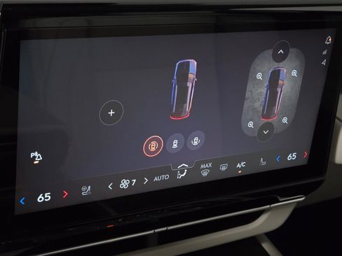 New 2026 Lincoln Nautilus Premier AWD/4WD image 25