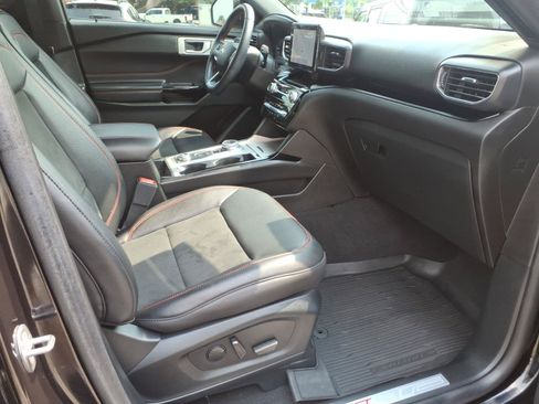 Certified 2023 Ford Explorer ST-Line w/ Class IV Trailer Tow Package AWD/4WD image 30