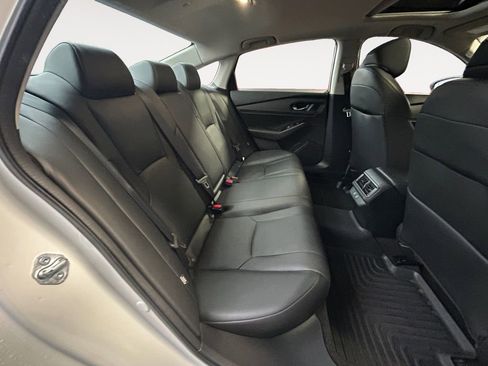 Used 2023 Honda Accord Touring image 11