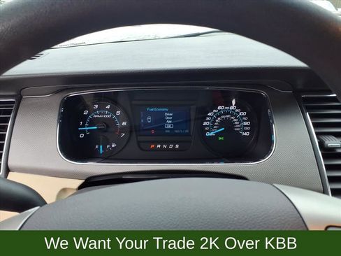 Used 2018 Ford Taurus SE image 12
