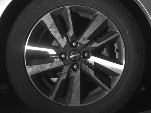 Used 2025 Nissan Versa SV FWD image 13
