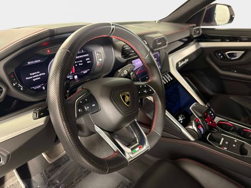 Used 2019 Lamborghini Urus AWD/4WD image 40