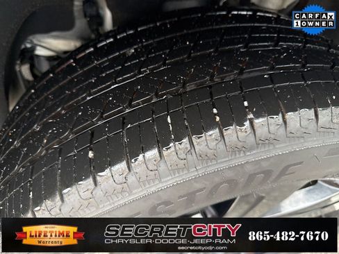 Used 2025 Honda Pilot Black Edition image 17