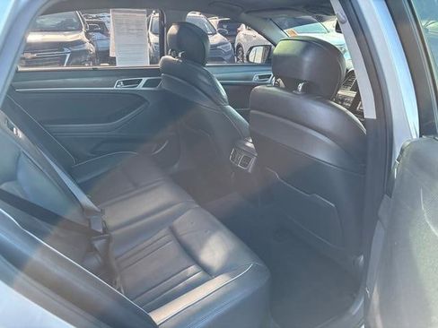 Used 2015 Hyundai Genesis 3.8 w/ Option Group 04 image 13