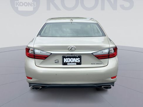 Used 2017 Lexus ES 350 w/ Luxury Package FWD image 5