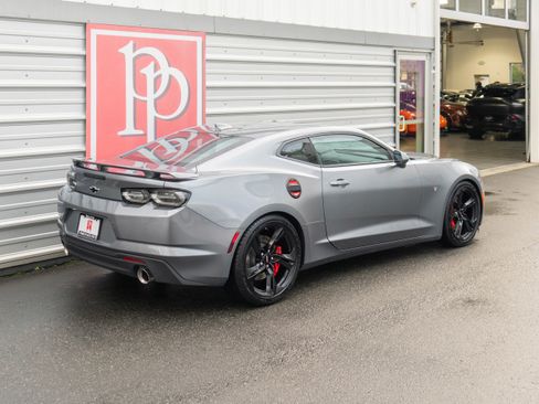 Used 2019 Chevrolet Camaro SS image 35