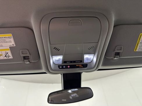 Used 2022 Chevrolet Equinox LT image 24