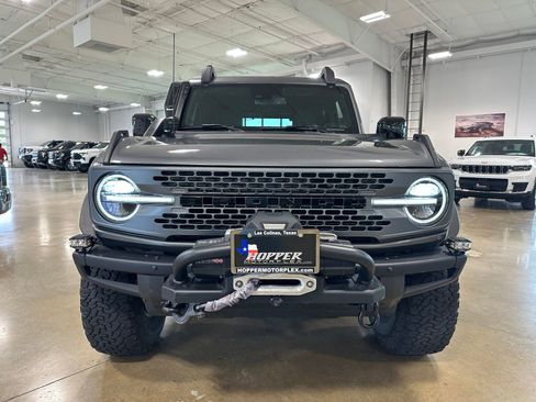 Used 2024 Ford Bronco Everglades AWD/4WD image 2