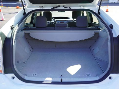 Used 2014 Toyota Prius Two image 22