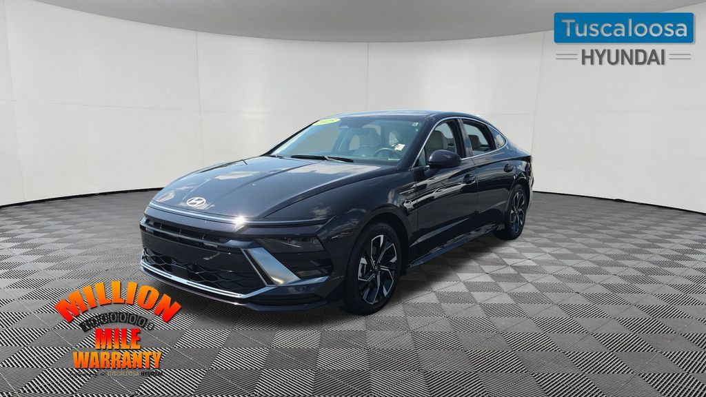 Used 2025 Hyundai Sonata SEL FWD image 3