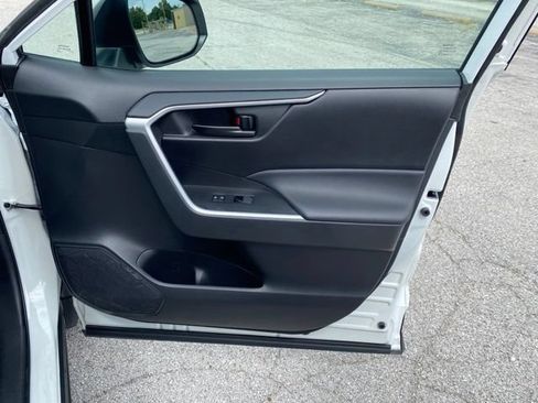 Certified 2023 Toyota RAV4 LE AWD/4WD image 13