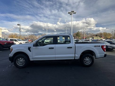 Used 2021 Ford F150 XL w/ Trailer Tow Package image 4