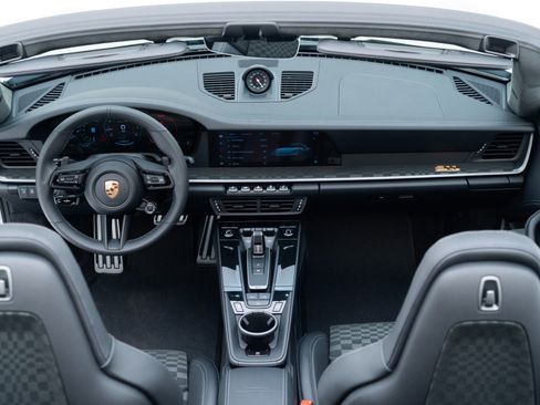 Certified 2026 Porsche 911 GTS image 20