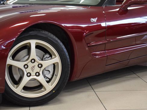 Used 2003 Chevrolet Corvette Convertible w/ Preferred Equipment Group1 image 9
