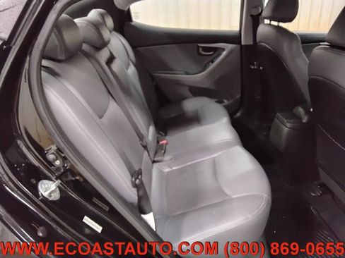 Used 2015 Hyundai Elantra SE w/ Option Group 02 FWD image 15