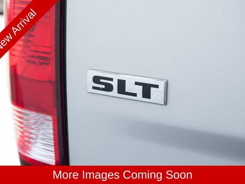 Used 2018 RAM 1500 Classic SLT RWD image 12