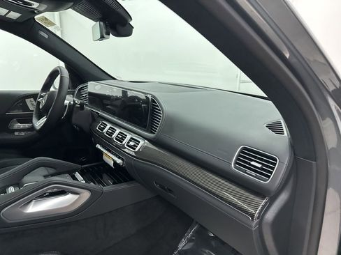 New 2026 Mercedes-Benz GLE 63 AMG S image 28