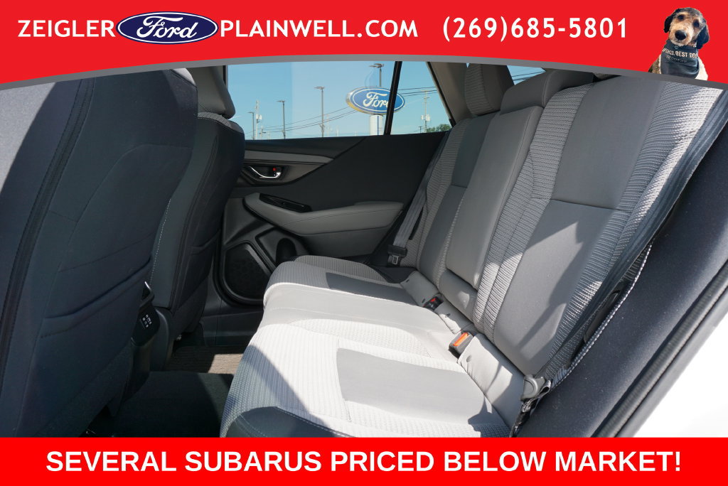 Used 2023 Subaru Outback Premium AWD/4WD image 12