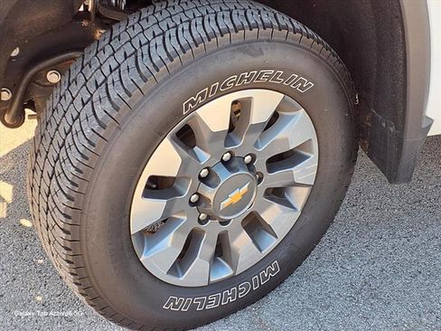 Used 2023 Chevrolet Silverado 2500 Custom w/ Custom Value Package image 22