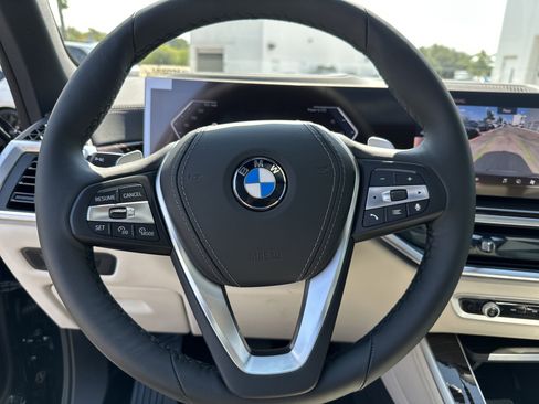 Used 2026 BMW X5 xDrive40i AWD/4WD image 17