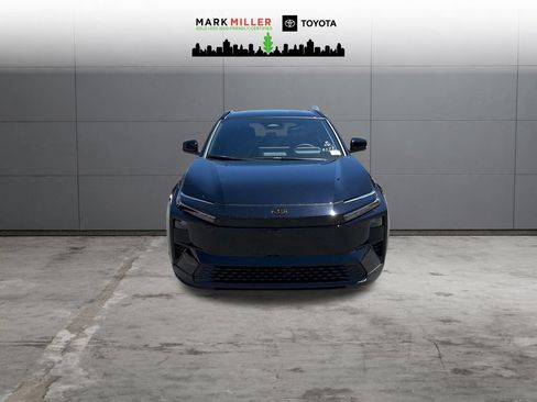 New 2026 Toyota C-HR AWD/4WD image 9