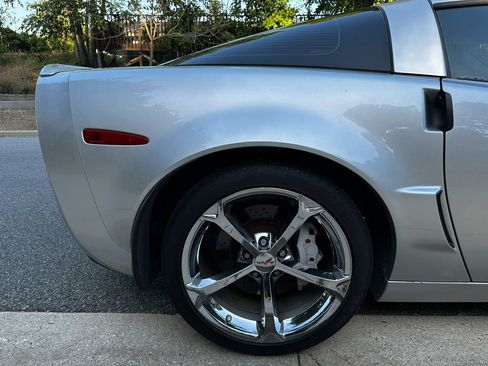 Used 2010 Chevrolet Corvette Grand Sport w/ Preferred Equipment Group RWD image 29