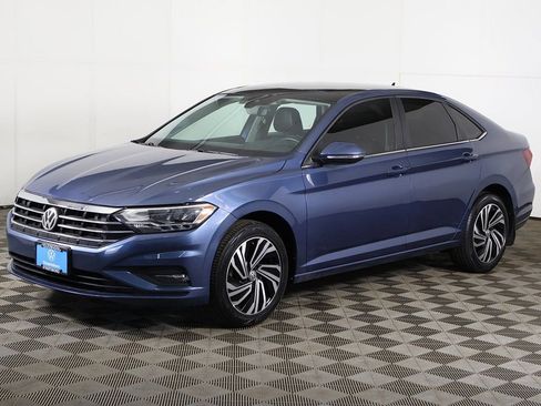 Used 2021 Volkswagen Jetta SEL Premium FWD image 11