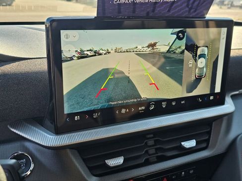 Used 2025 Ford Explorer ST-Line image 26