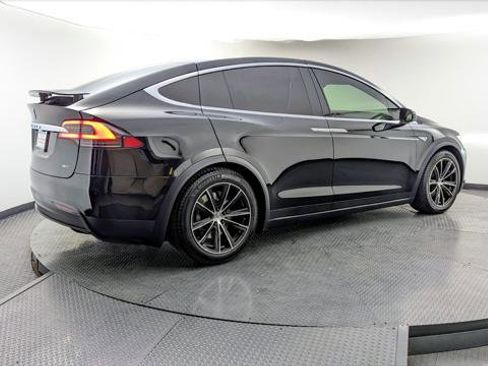 Used 2016 Tesla Model X 70D image 7