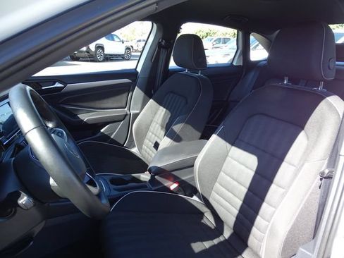 Used 2024 Volkswagen Jetta Sport FWD image 8