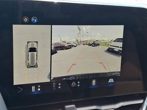 Certified 2025 Chevrolet Equinox ACTIV w/ Safety and Technology Package AWD/4WD image 19