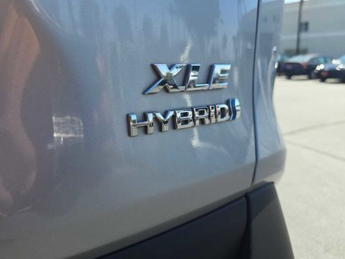 Used 2022 Toyota RAV4 XLE image 13