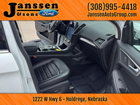 Used 2024 Ford Edge SEL AWD/4WD image 21