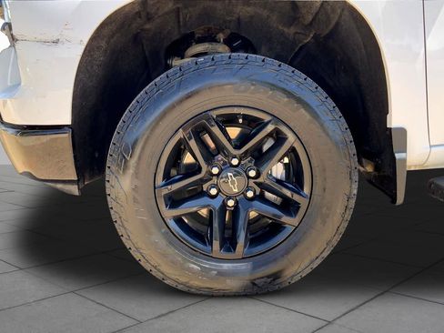Used 2024 Chevrolet Silverado 1500 LT Trail Boss w/ Protection Package AWD/4WD image 11