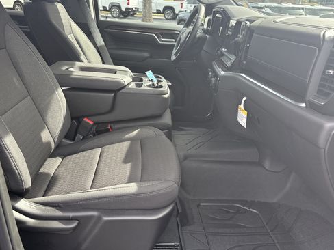 Certified 2026 Chevrolet Silverado 1500 LT RWD image 15