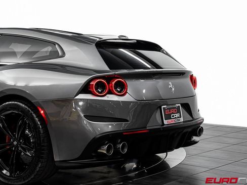 Used 2020 Ferrari GTC4Lusso V12 *PASSENGER DISPLAY * CARBO image 16