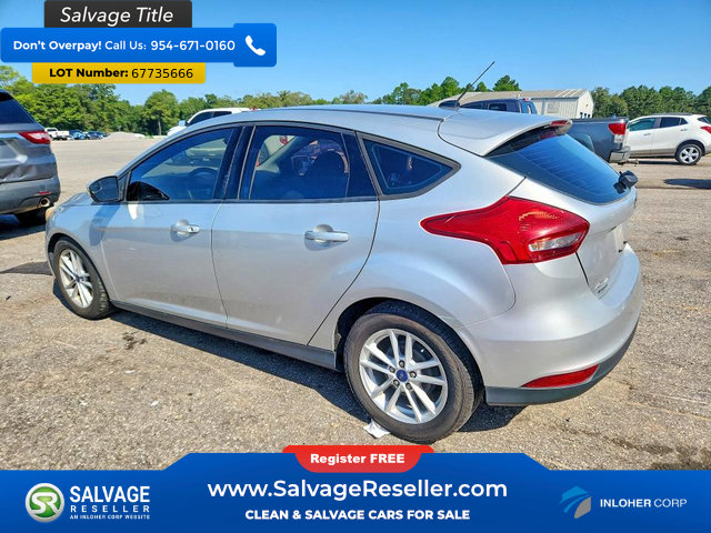 Used 2017 Ford Focus SE FWD image 3