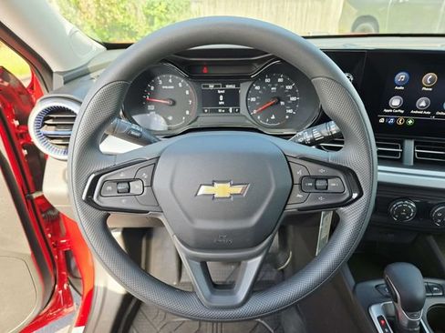 New 2026 Chevrolet Trax LS FWD image 18