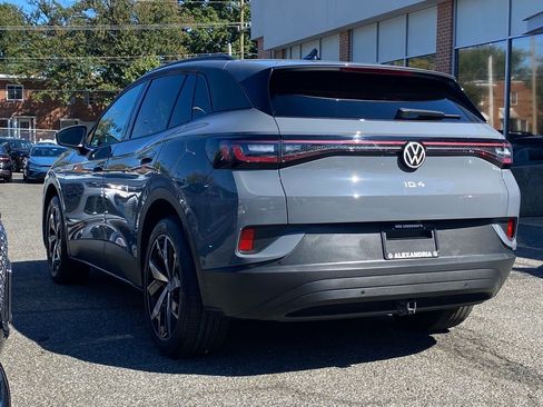 Used 2023 Volkswagen ID.4 Pro S image 5