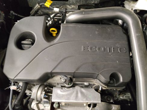 Used 2024 Chevrolet Equinox LT FWD image 30