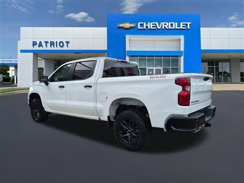 Used 2025 Chevrolet Silverado 1500 Custom Trail Boss AWD/4WD image 8