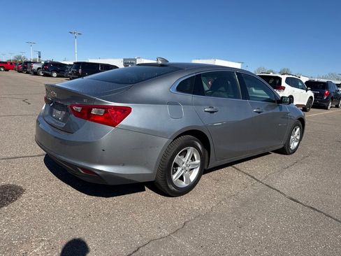 Used 2024 Chevrolet Malibu LT FWD image 3