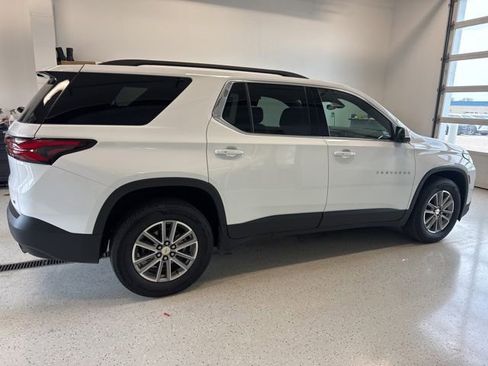 Used 2022 Chevrolet Traverse LT AWD/4WD image 8