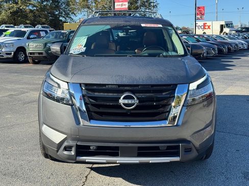 Certified 2023 Nissan Pathfinder Platinum image 8
