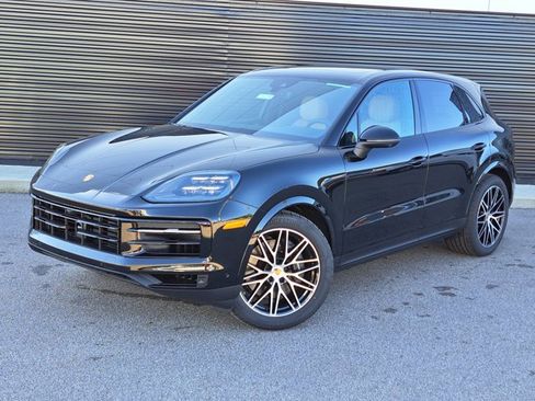 Used 2026 Porsche Cayenne image 1