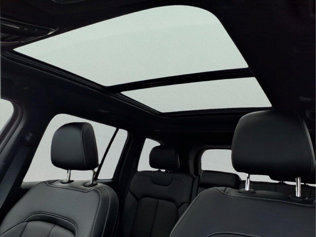 New 2026 Jeep Grand Cherokee Limited AWD/4WD image 10