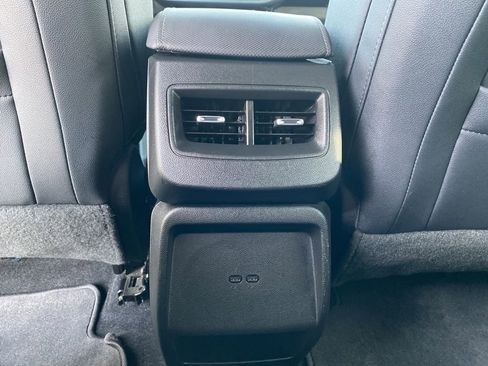 Used 2025 Chevrolet Equinox EV LT w/ Convenience Package image 31