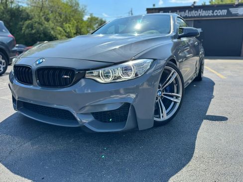 Used 2017 BMW M4 Coupe RWD image 2