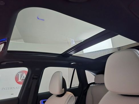 New 2026 Mercedes-Benz GLC 300 4MATIC image 19